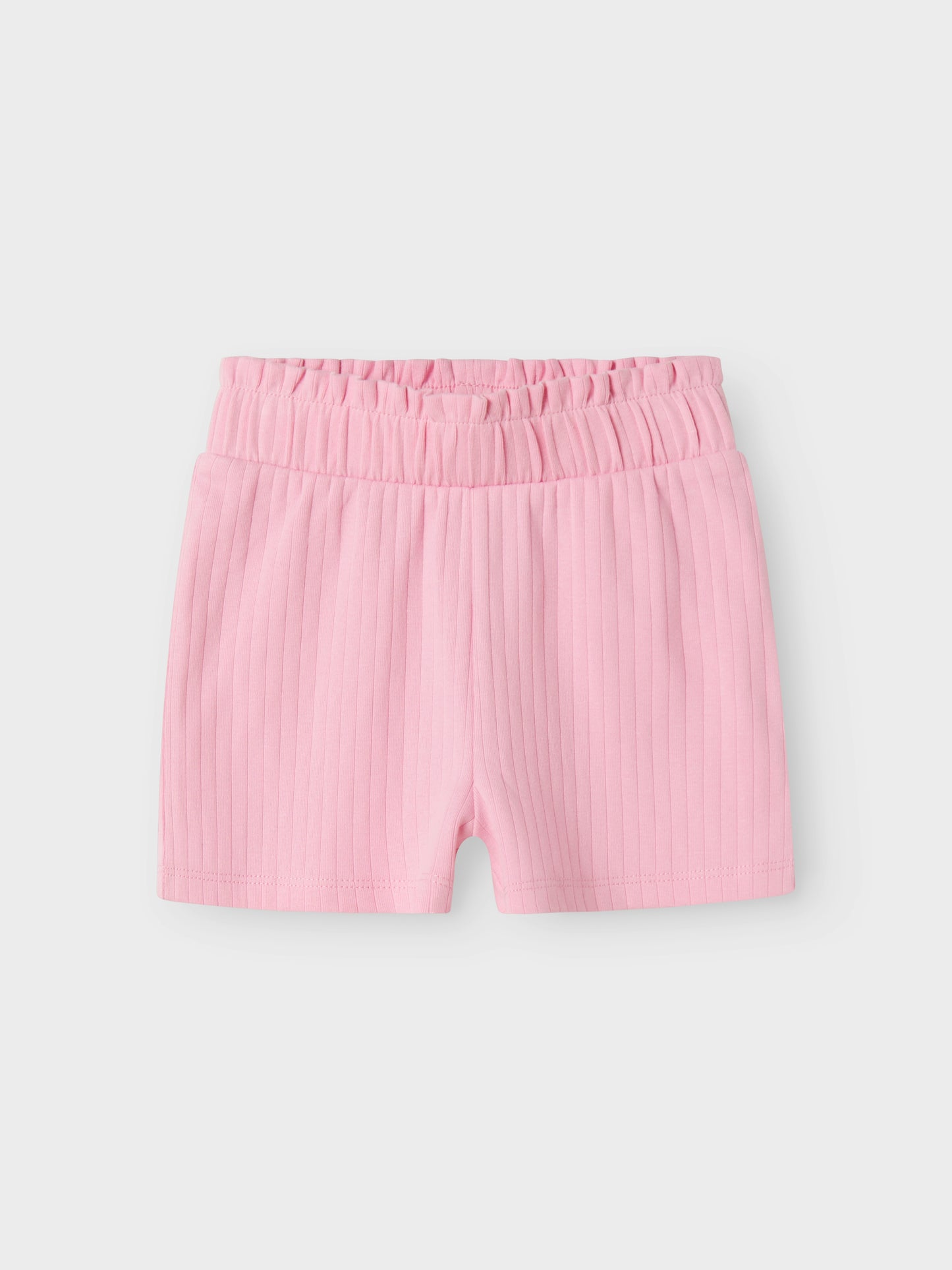 Rosa shorts till flicka. Ribbade korta shorts från Name it.
NMFSURAJALI SHORTS NOOS
13240413