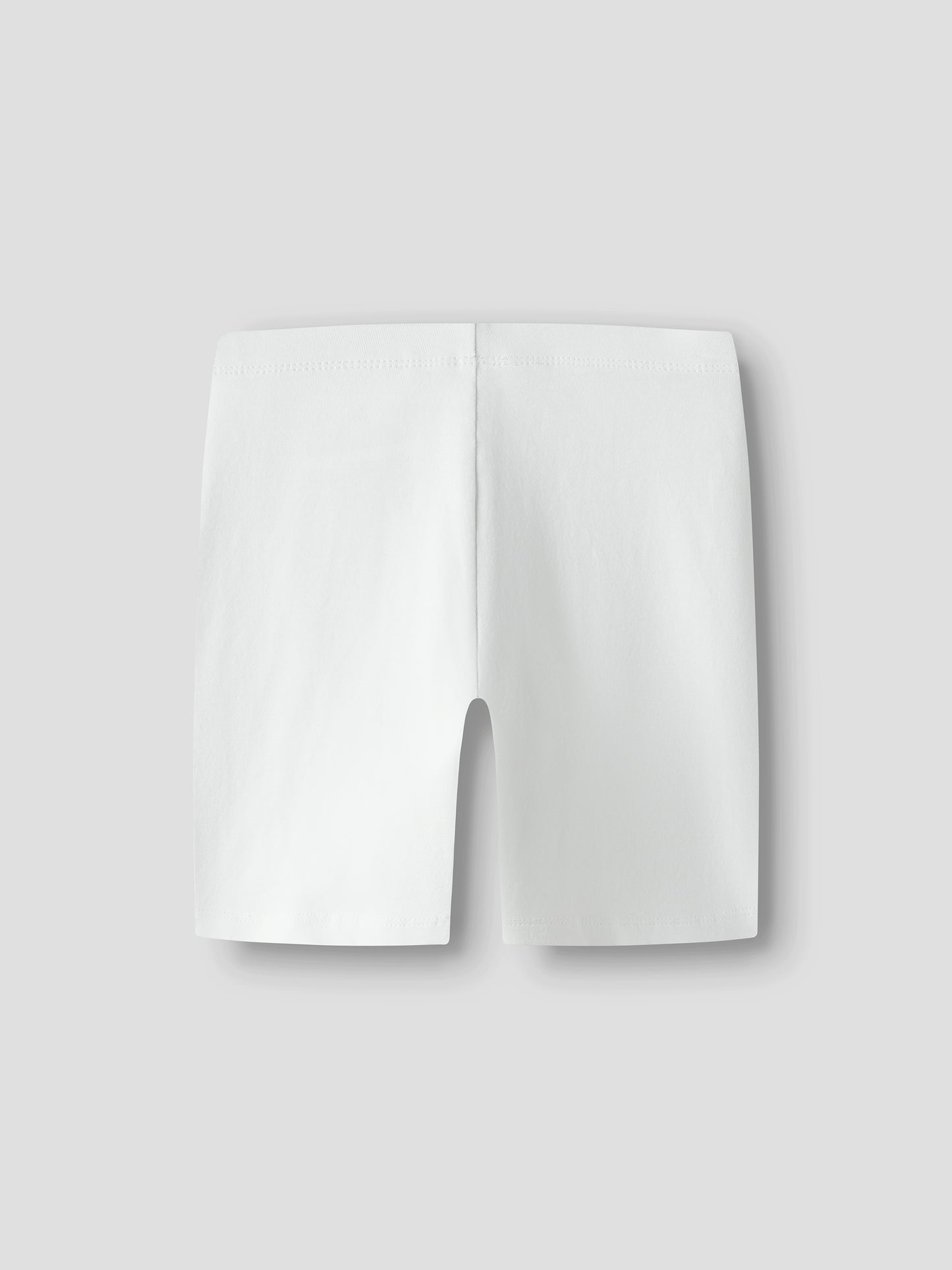 Vita cykelbyxor till flicka. Korta biker shorts, cykelbyxa till tjej, flicka från Name it.
NKFVIVIAN SHORT LEGGING NOOS
13228199