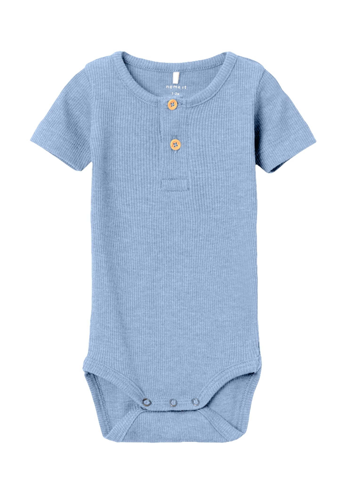 Blå kortärmad body till pojke. Bodysuit med knappar till nyfödd kille, ekologiska babykläder från Name it.
NBMKAB SS BODY NOOS
13218874