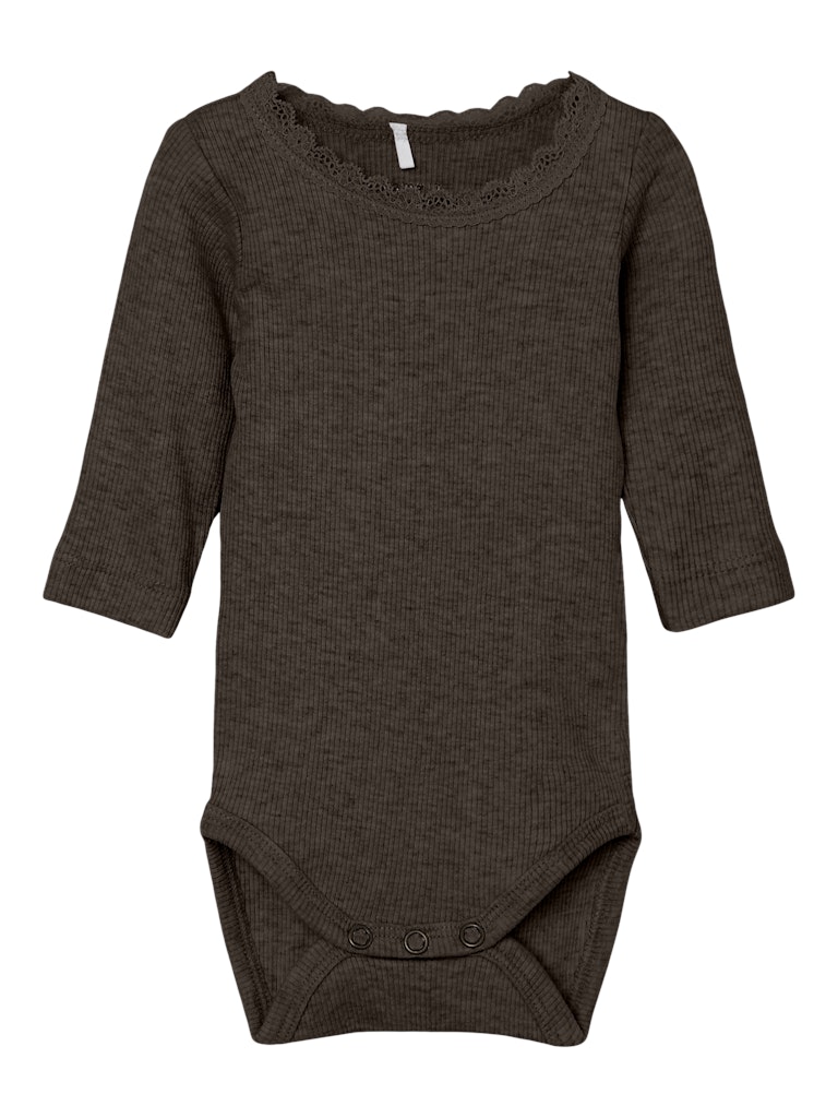 Brun ribbad baby body till bebis flicka. Ekologiska barnkläder från Name it.
NBFKAB LS BODY NOOS
13198038