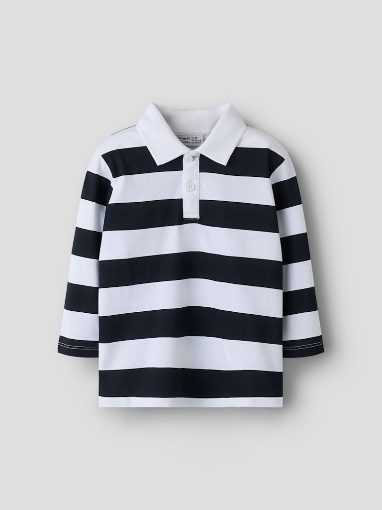 Randig långärmad piké tröja till pojke. Klassisk Pike tröja med vit krage från Name it.
NMMBENNI LS NREG POLO PB
13251002