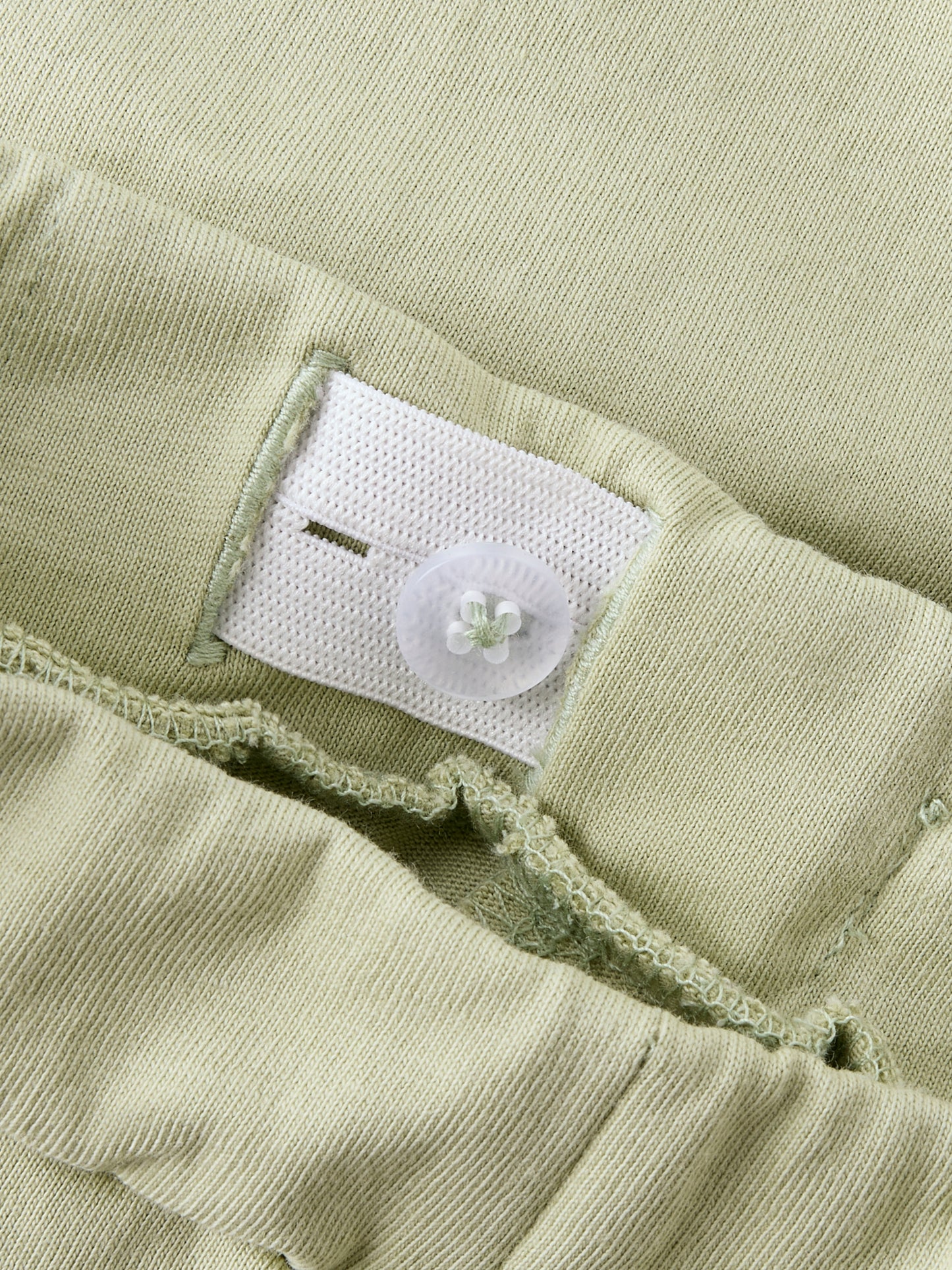 Gröna sweat shorts till pojke. Barn shorts ljusgröna till pojke från Name it.
NMMJESPER NREG SHORTS BOX PB
13251050