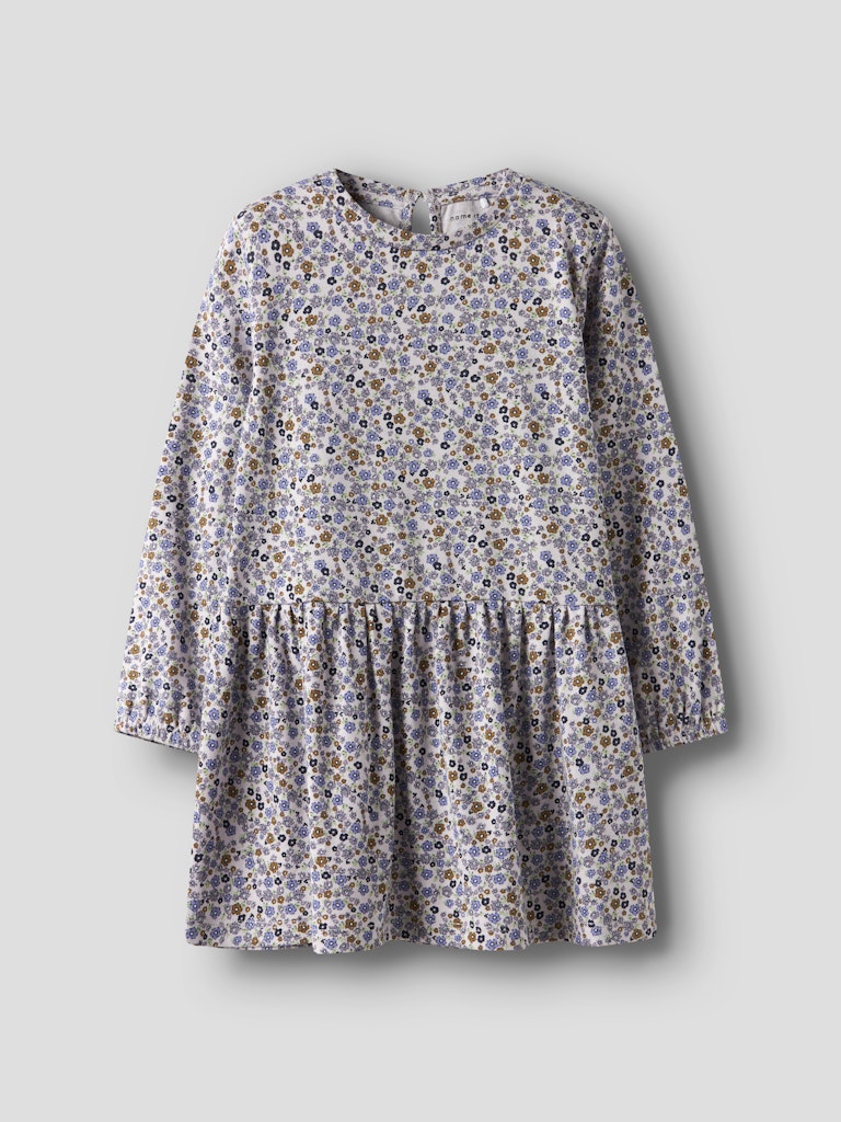 Småblommig klänning med lång ärm till flicka. Ekologiska barnkläder från Name it. Blå och lila blom mönstrad långärmad klänning.
NMFTULINE LS DRESS
13251758