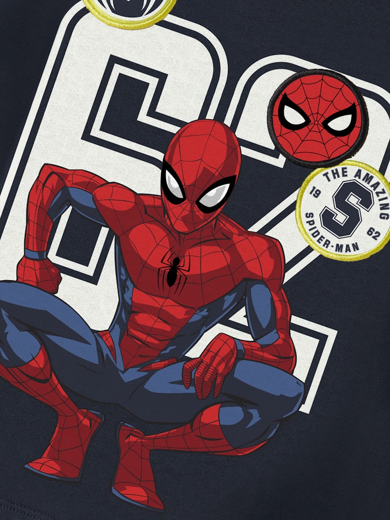 Spindelmannen tröja till pojke. Spiderman långärmad t-shirt med superhjält i ekologisk bomull från Name it.
NMMDEEP SPIDER LS NREG TOP BOX NOOS MAR
13251986