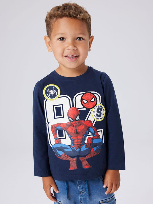 Spindelmannen tröja till pojke. Spiderman långärmad t-shirt med superhjält i ekologisk bomull från Name it.
NMMDEEP SPIDER LS NREG TOP BOX NOOS MAR
13251986