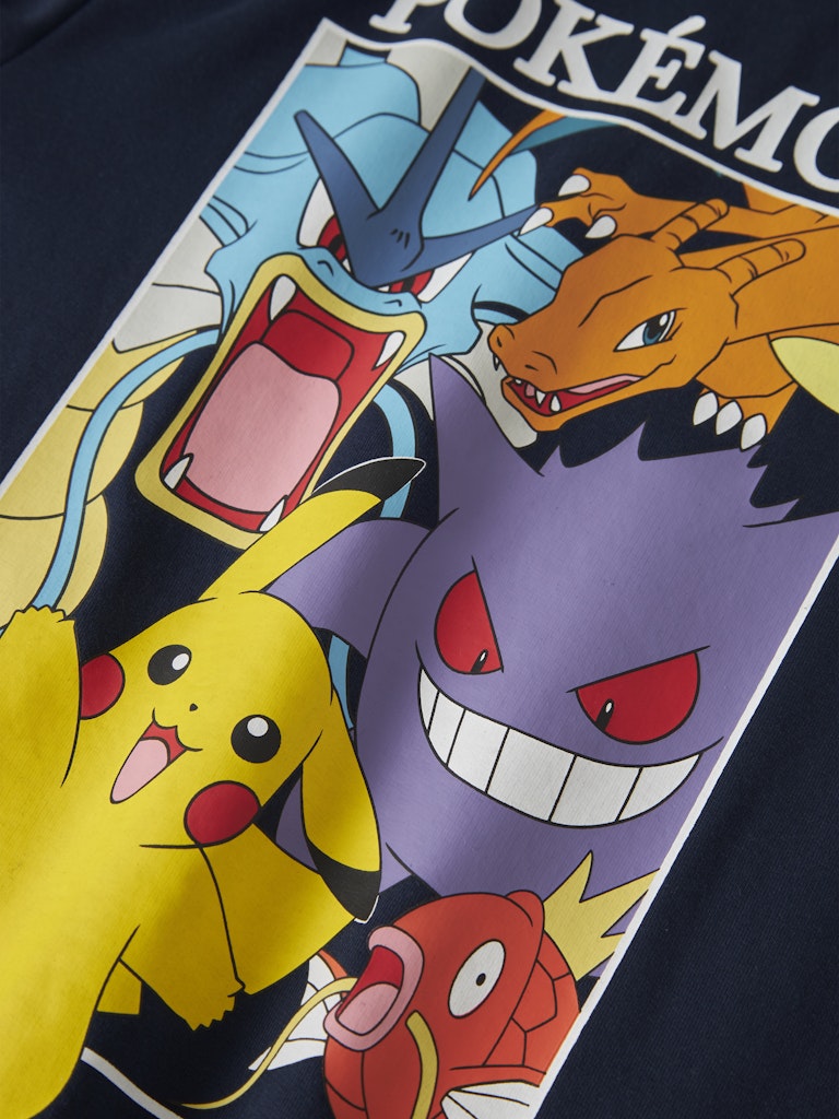 Blå Pokémon tröja till pojke. Långärmad sweatshirt tröja med Pokemon till kille. 
NKMJOBI POKEMON NREG SWEAT BRU BOX SKY
13252202