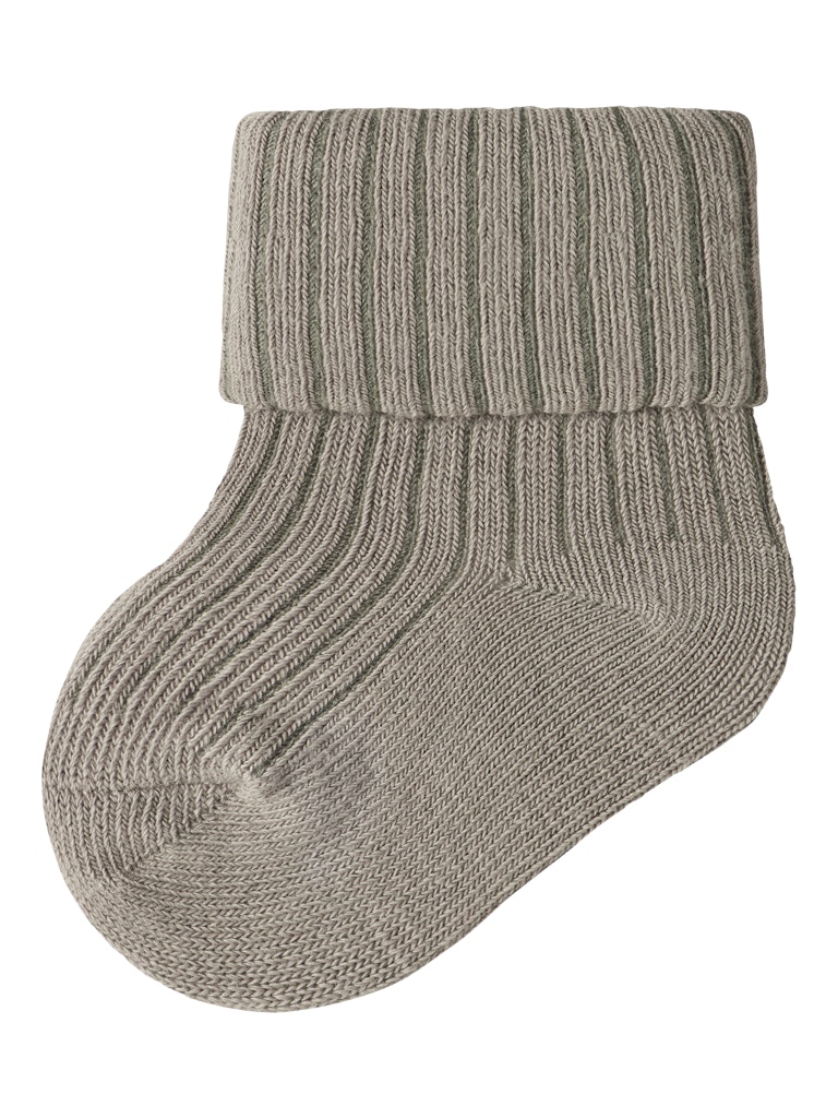 Beige baby strumpa till pojke och flicka. Bebis strumpor till nyfödd. Strumpor som sitter kvar.
NBMNOBBU SOCK
13207468