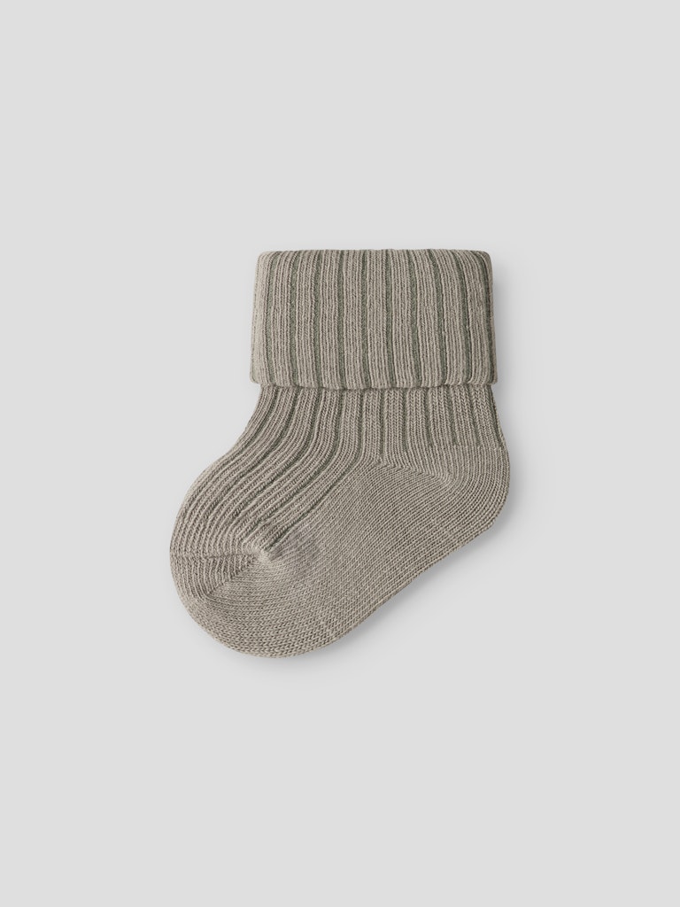 Beige baby strumpa till pojke. Bebis strumpor till nyfödd. Strumpor som sitter kvar.
NBMNOBBU SOCK
13207468
