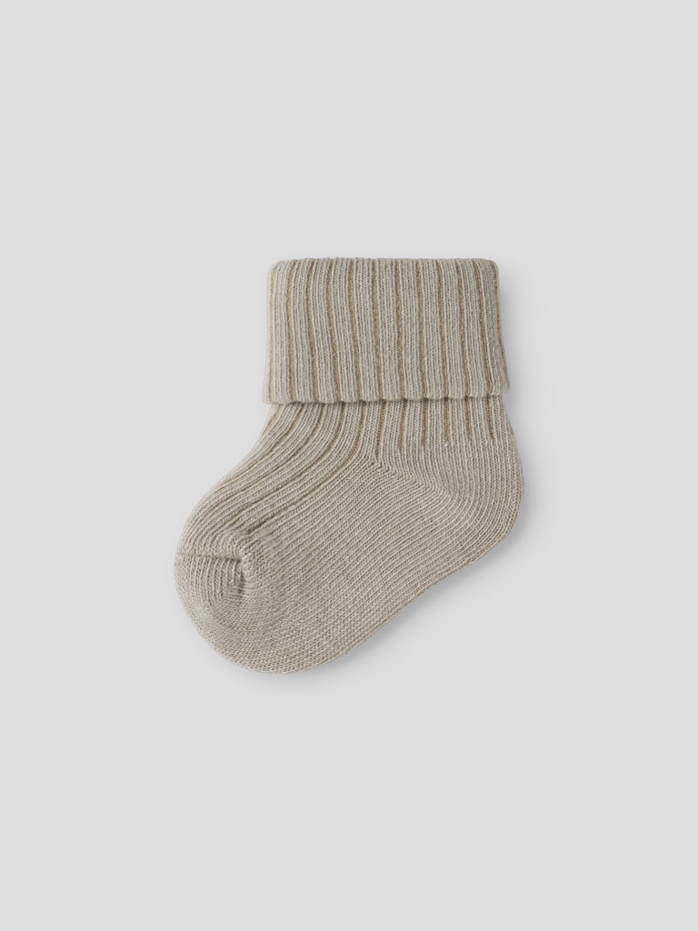 Beige baby strumpa till pojke och flicka. Bebis strumpor till nyfödd. Strumpor som sitter kvar.
NBMNOBBU SOCK
13207468