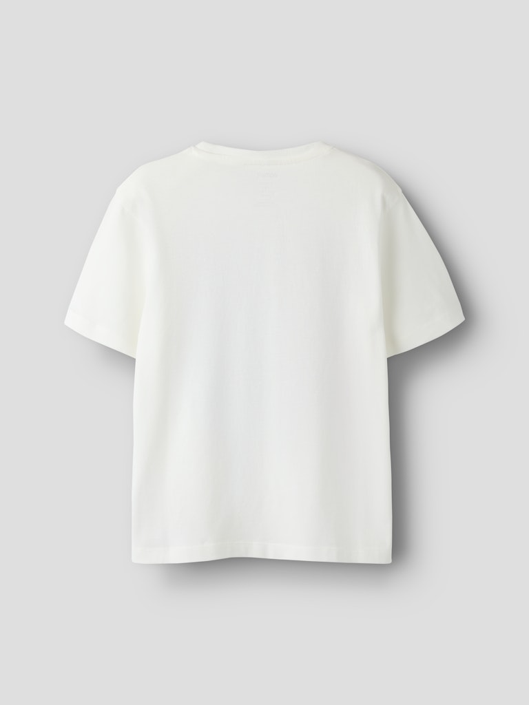 Vit t-shirt till kille med fotoprint Game Mode. Tröja kortärmad från Name it till pojke.
NKMVOTO SS NREG TOP
13239070