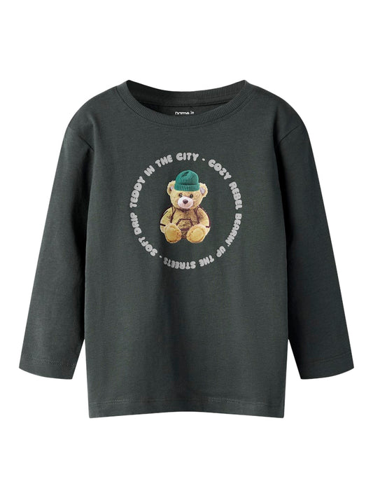 Grön långärmad t-shirt till pojke. Tunn tröja till liten kille med nalle som print. Cool tröja med lång ärm från Name it.
NMMVOTO LS NREG TOP
13238400