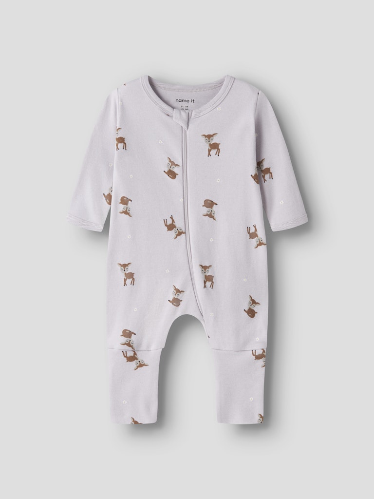 2 pack baby pyjamas till bebis flicka. Mönstrad med söta råddjur och enfärgad  lila, hel pyjamas med fot och utan fot. Ekologiska barnkläder till nyfödd flicka.
NBFNIGHTSUIT 2P ZIP FF LILAC DEER NOOS
13254800