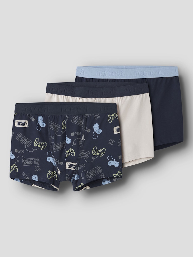 3 pack kalsonger till pojke. Boxershorts i ekologisk bomull till kille som giller gaming. Boxer i blått grått och mönstrade med spel konsoler.
NKMBOXER 3P NAVY GAMER NOOS
13250838