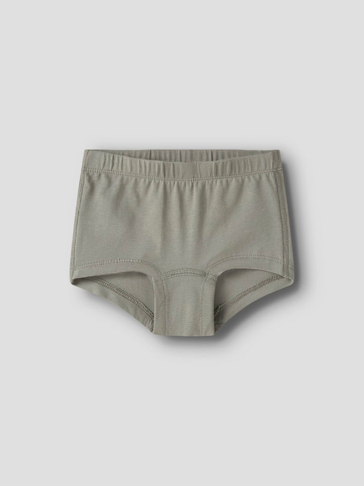 Söt, gullig 3 pack trosor till flicka. Rosa, vita och grå Tjej trosor i ekologisk bomull från Nameit.
NMFTIGHTS 3P JET STREAM FLOWER NOOS
13250845