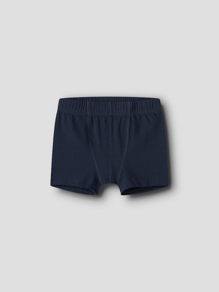 Blå kalsonger 3 pack boxershort till pojke. Dinosaurie kallingar i ekologisk bomull från Name it.
NMMTIGHTS 3P NAVY DINO NOOS
13255421