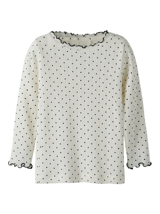 VIt svart prickig tröja till flicka. Ekologiska barnkläder från Name it, söt topp med mönstrad struktur och söta detaljer.
NMFTANIA LS SLIM TOP
13258575