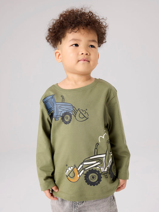 Långärmad grön t-shirt till pojke. Traktor tröja i ekologisk bomull till barn pojke från Name it.
NMMBERLAN LS NREG TOP
13259578