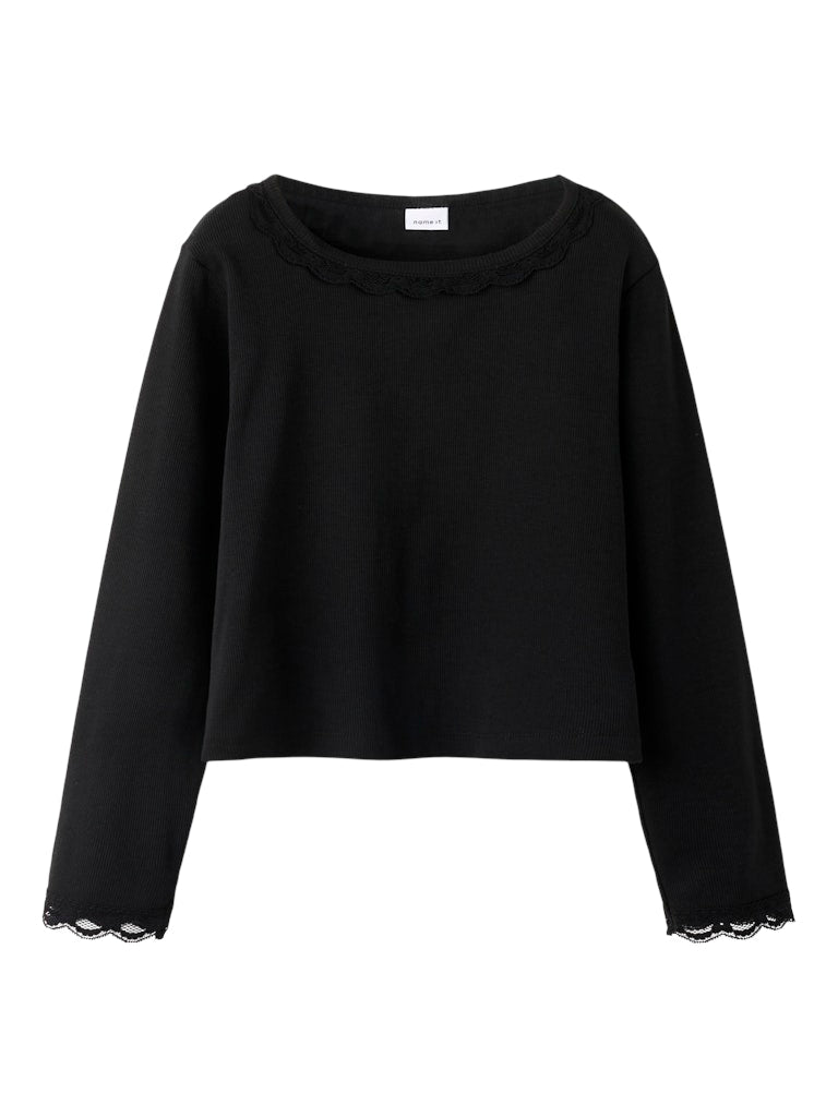 Svart ribbad tröja till flicka. Tjej topp med spetskant i ekologisk bomull från Name it.
NKFBELISA LS SLIM TOP XNOOS
13260517
