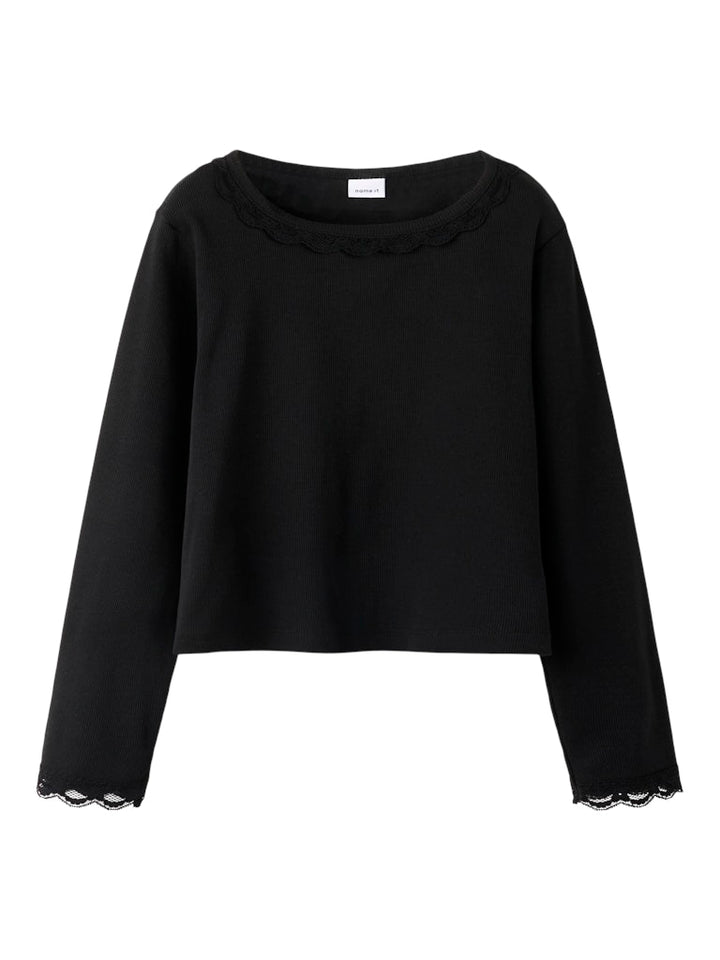 Svart ribbad tröja till flicka. Tjej topp med spetskant i ekologisk bomull från Name it.
NKFBELISA LS SLIM TOP XNOOS
13260517