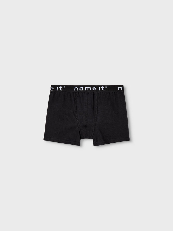 3 pack kalsonger till pojke. Barn kallingar, boxershorts med resår logga Name it till barn och ungdom kille. Grå, blå och svarta kalsonger till pojke från Name it.
NKMBOXER 3P NOOS
13208836